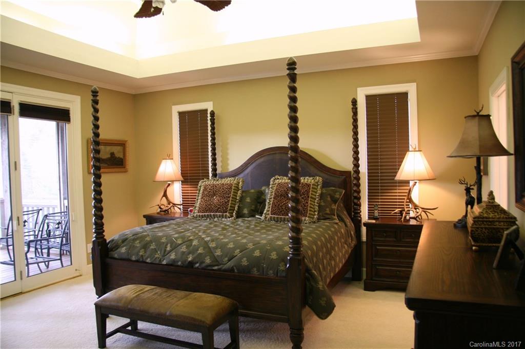 21 Old Still Road, Unit 17 Sapphire, NC 28774 - Photo 12 of 24 Gallery Image 12