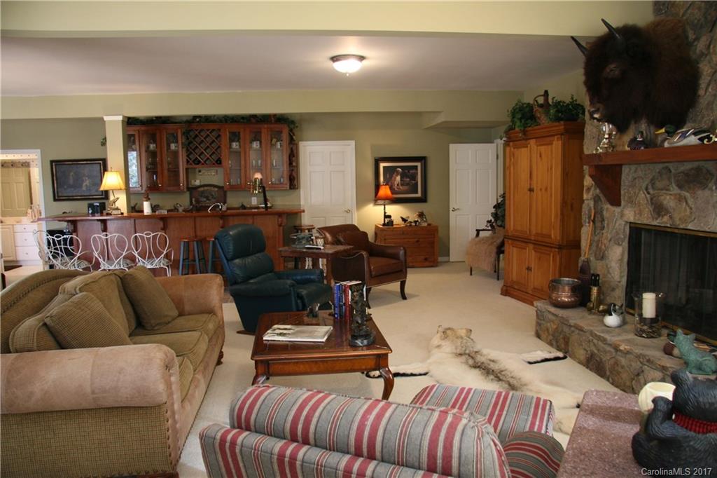 21 Old Still Road, Unit 17 Sapphire, NC 28774 - Photo 16 of 24 Gallery Image 16