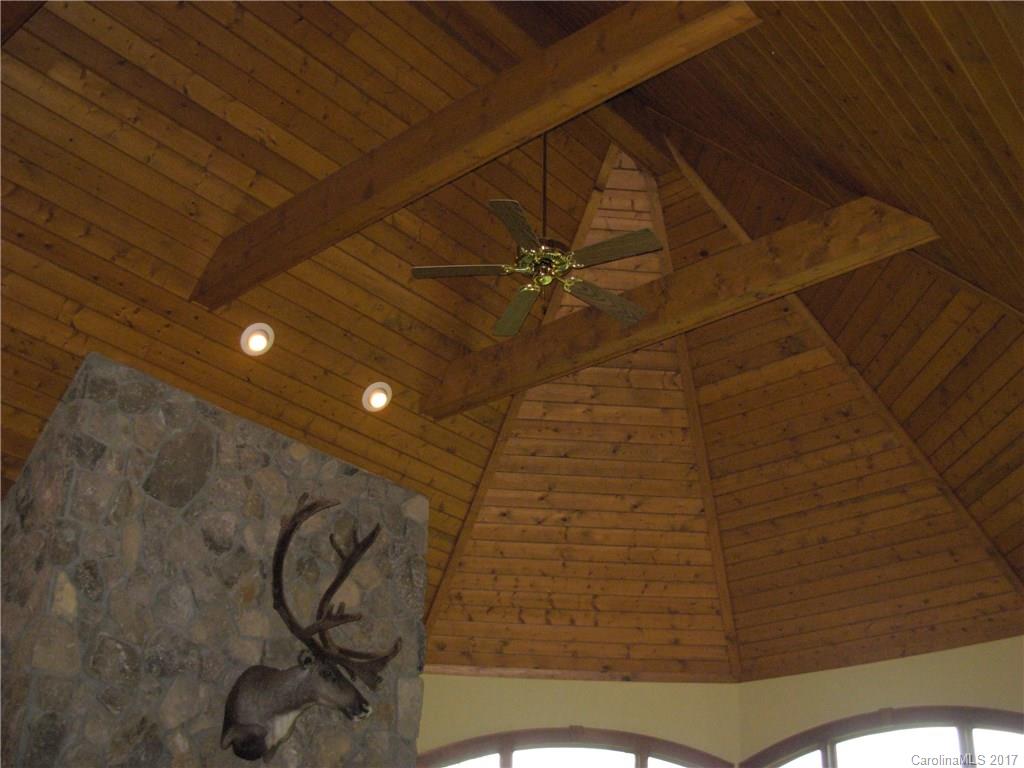 21 Old Still Road, Unit 17 Sapphire, NC 28774 - Photo 4 of 24 Gallery Image 4
