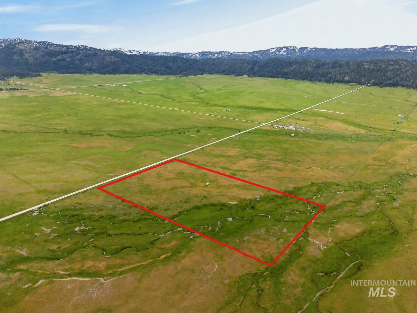 17 Gray Lane Cascade, ID 83611 - Photo 12 of 18