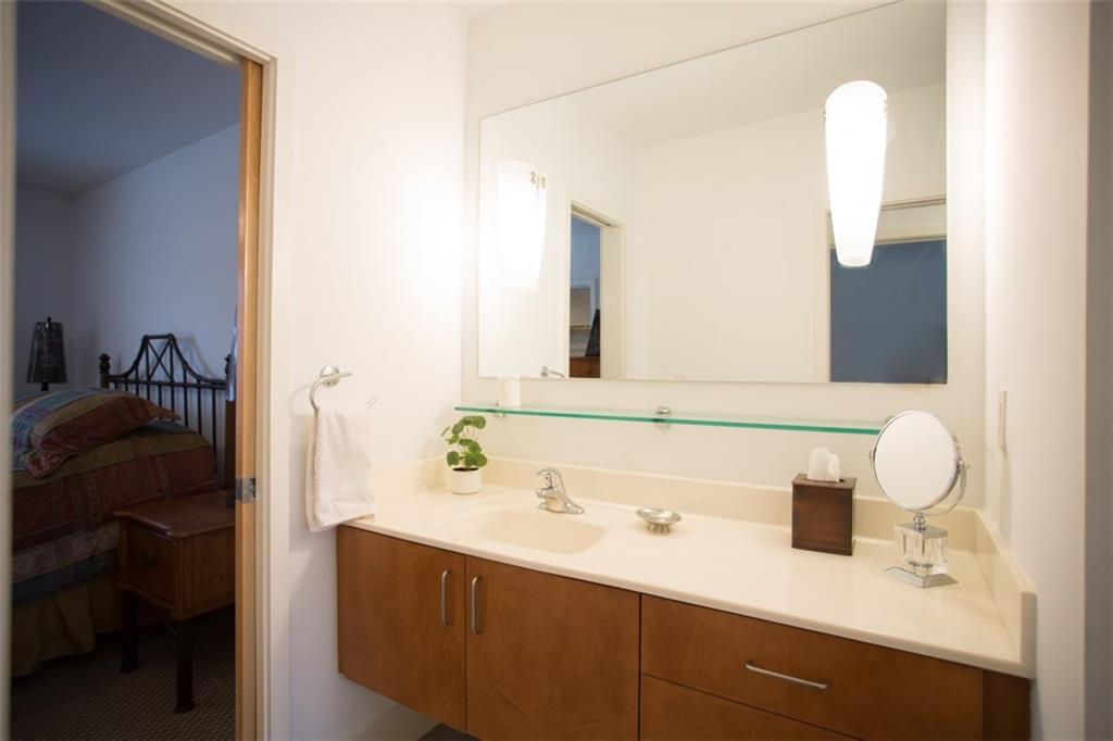 2923 Gillham Road, Unit 2 Kansas City, MO 64108 - Photo 25 of 42
