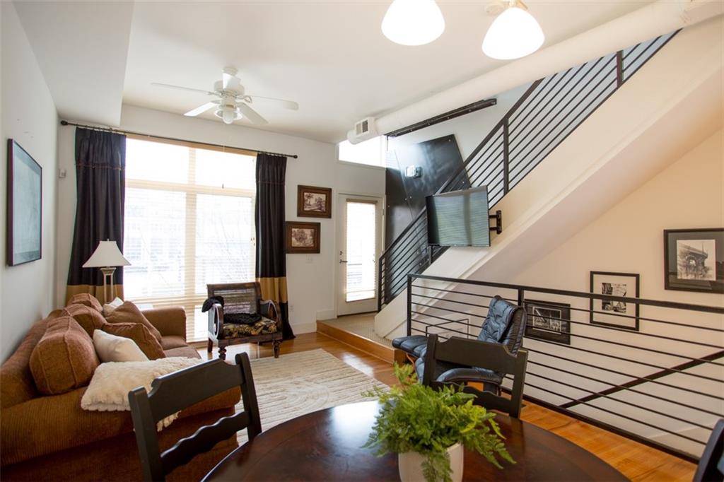 2923 Gillham Road, Unit 2 Kansas City, MO 64108 - Photo 4 of 42