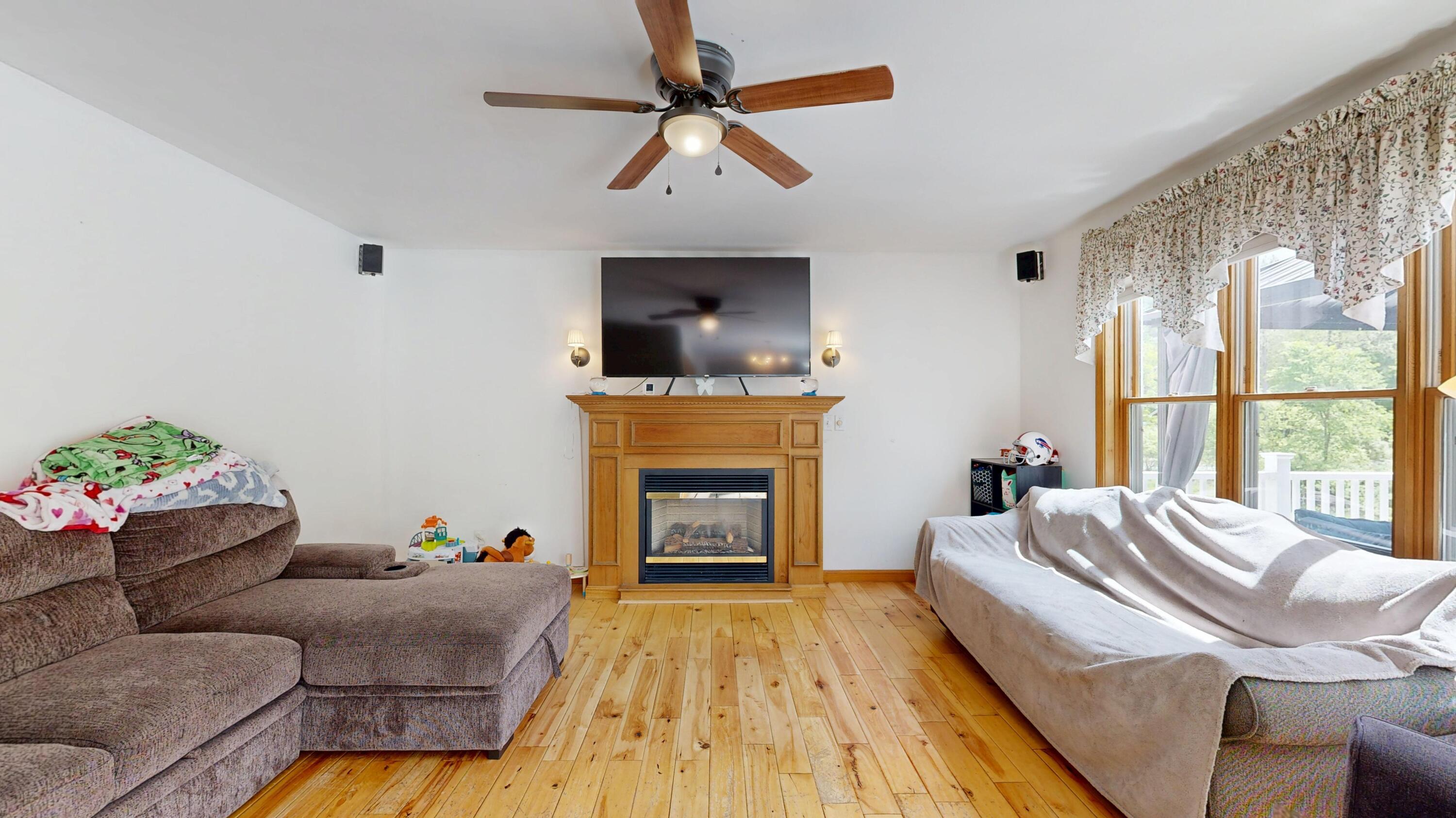 8 Rackley Drive Greene, ME 04236 - Photo 4 of 61 Living Room