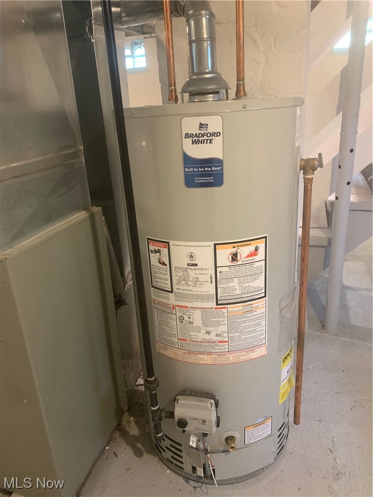 1714 Woods Road Akron, OH 44306 - Photo 22 of 28 Brand new hot water tank