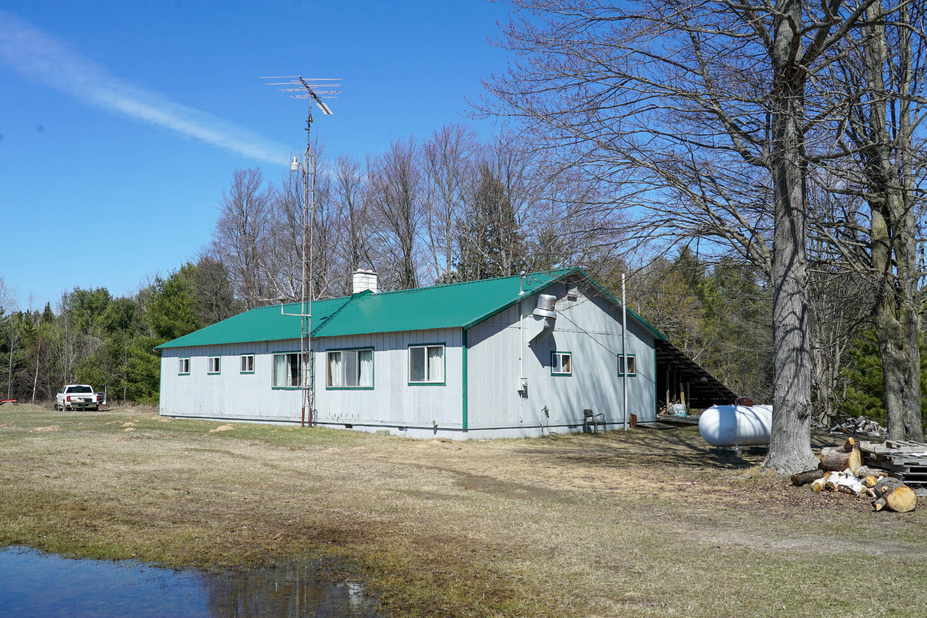 5840 Wildwood Road Alger, MI 48610 - Photo 6 of 25 17