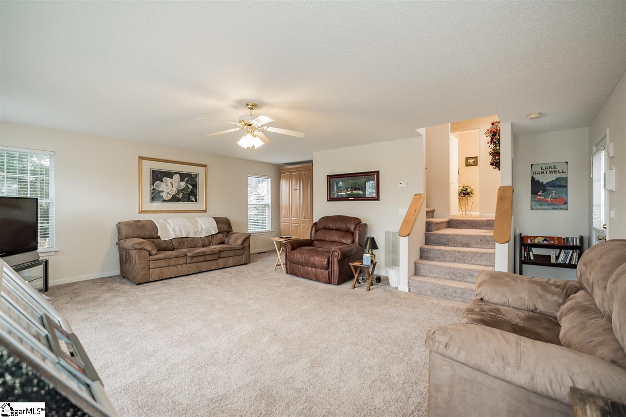 215 Riverlake Road Fair Play, SC 29643 - Photo 19 of 33 Gallery Image 19
