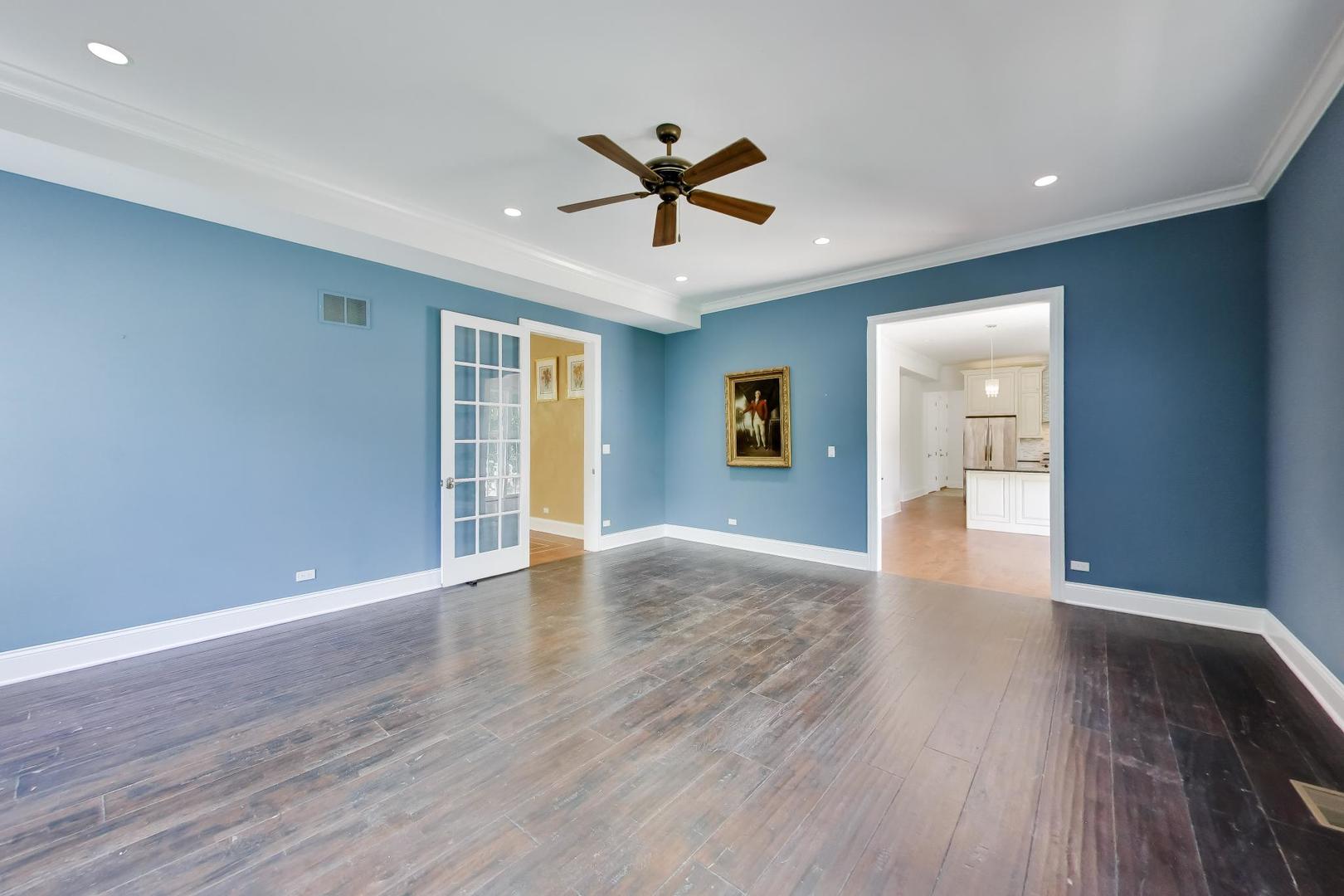 73 Locust Road Winnetka, IL 60093 - Photo 6 of 44