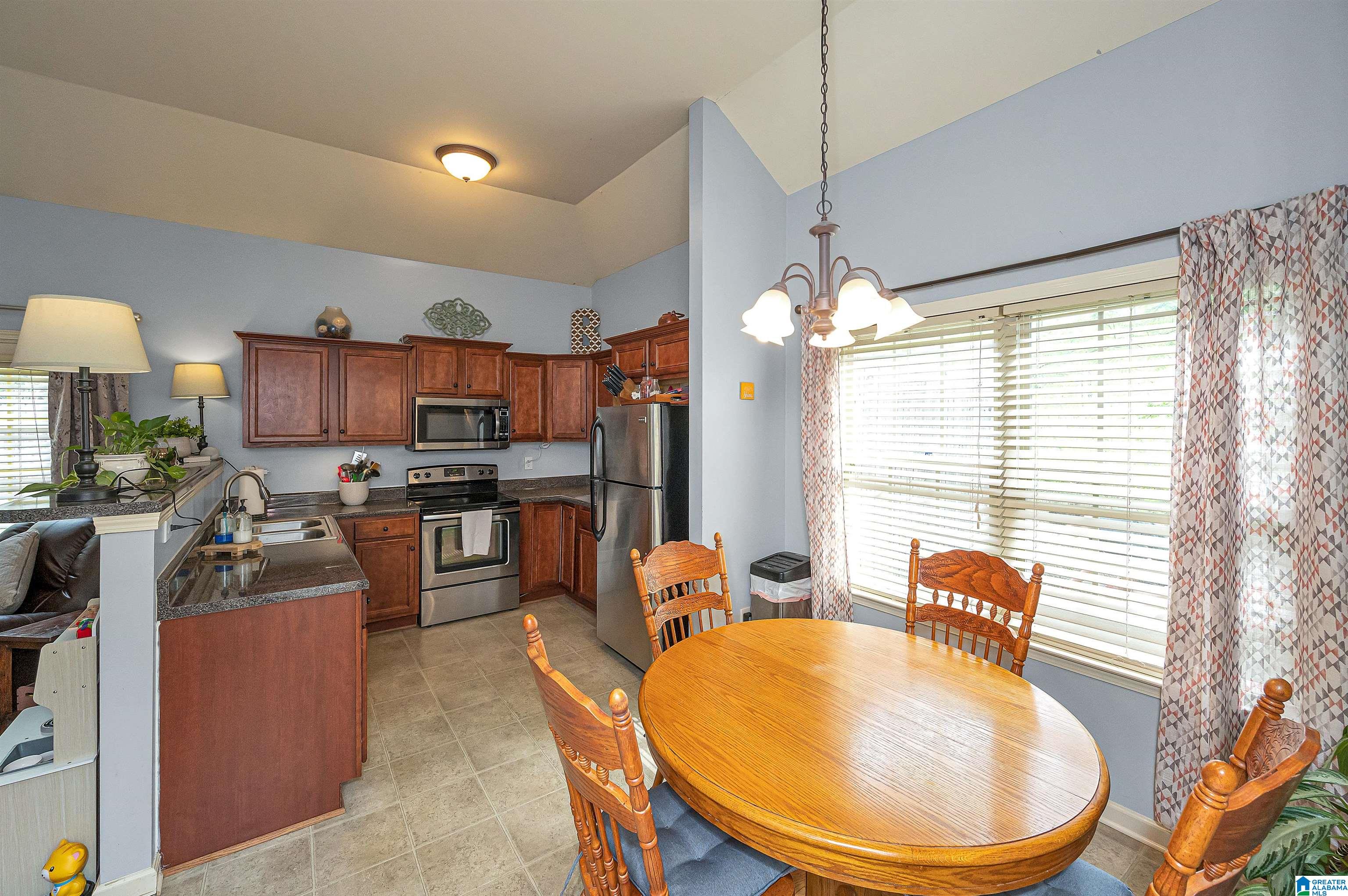 123 Sunflower Place Alabaster, AL 35007 - Photo 10 of 34