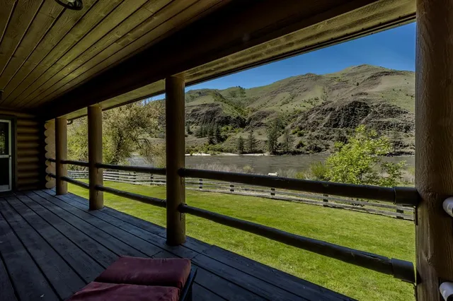 $2,675,000 | 13709 Highway 95, White Bird, ID 83554