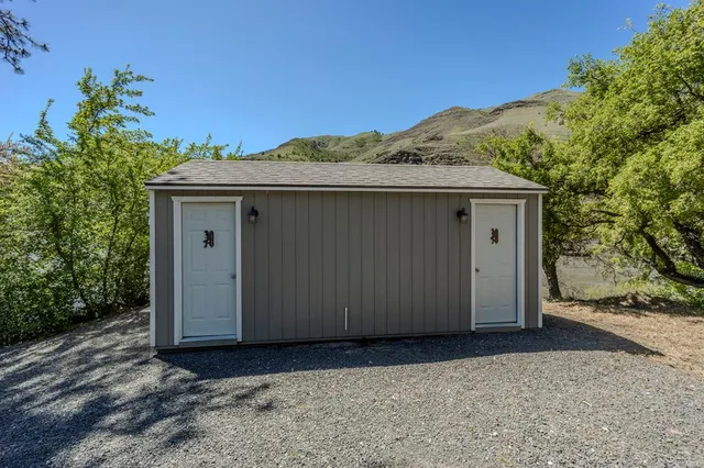 $2,675,000 | 13709 Highway 95, White Bird, ID 83554