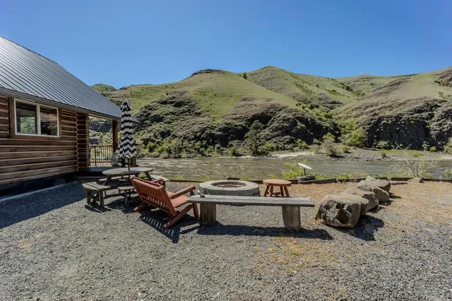 $2,675,000 | 13709 Highway 95, White Bird, ID 83554