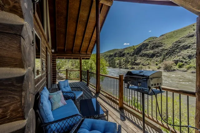 $2,675,000 | 13709 Highway 95, White Bird, ID 83554