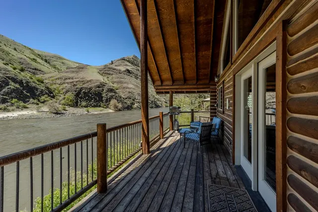 $2,675,000 | 13709 Highway 95, White Bird, ID 83554