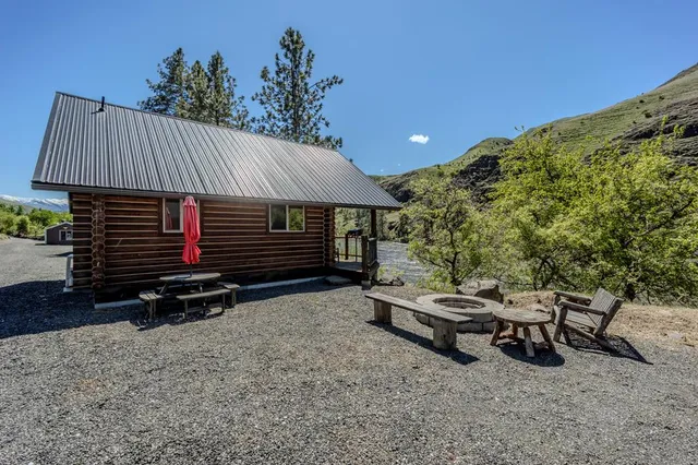 $2,675,000 | 13709 Highway 95, White Bird, ID 83554