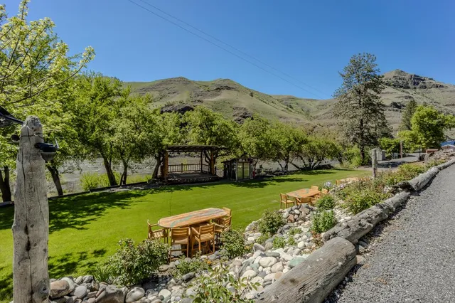 $2,675,000 | 13709 Highway 95, White Bird, ID 83554