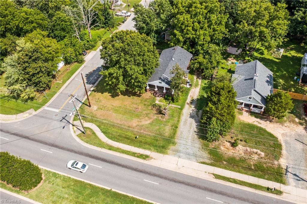 2405 Freeman Mill Road Greensboro, NC 27406 - Photo 11 of 33 Gallery Image 11