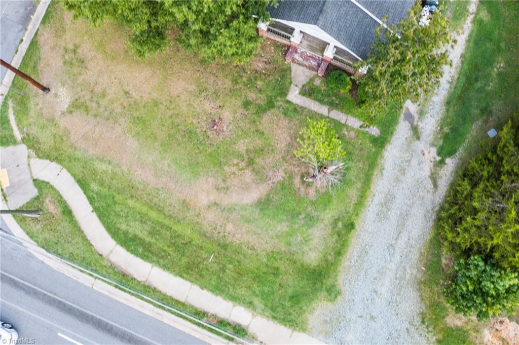 2405 Freeman Mill Road Greensboro, NC 27406 - Photo 13 of 33 Gallery Image 13