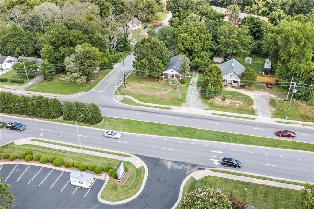 2405 Freeman Mill Road Greensboro, NC 27406 - Photo 15 of 33 Gallery Image 15
