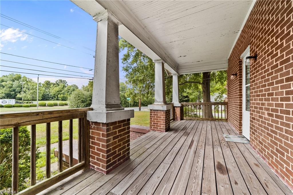 2405 Freeman Mill Road Greensboro, NC 27406 - Photo 16 of 33 Gallery Image 16
