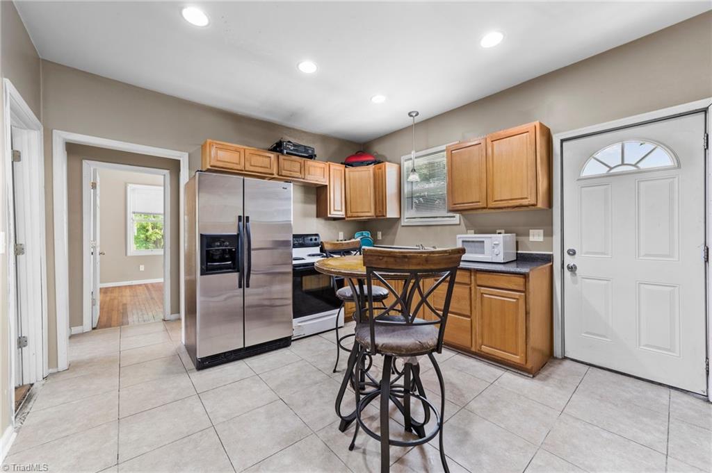 2405 Freeman Mill Road Greensboro, NC 27406 - Photo 20 of 33 Gallery Image 20