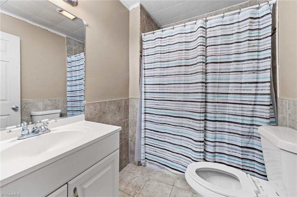 2405 Freeman Mill Road Greensboro, NC 27406 - Photo 26 of 33 Gallery Image 26