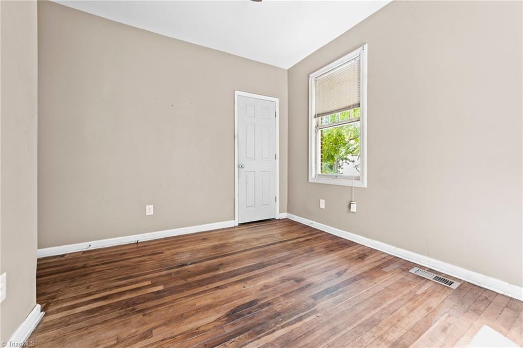 2405 Freeman Mill Road Greensboro, NC 27406 - Photo 28 of 33 Gallery Image 28