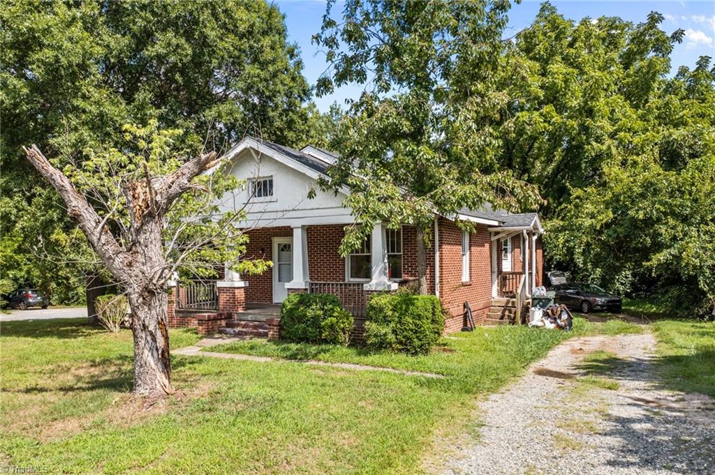 2405 Freeman Mill Road Greensboro, NC 27406 - Photo 5 of 33 Gallery Image 5