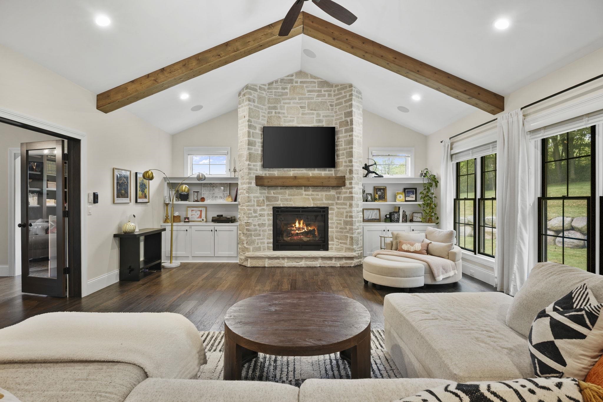 2257 Dyreson Road McFarland, WI 53558 - Photo 6 of 85