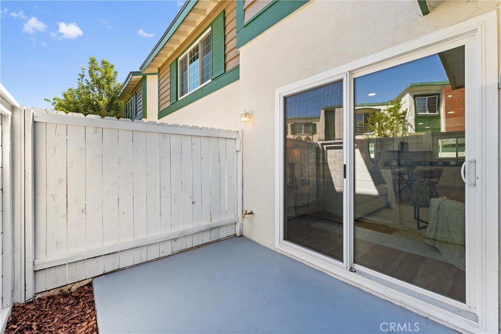 8236 Henderson Green Buena Park, CA 90621 - Photo 8 of 35 a view of entryway with interior