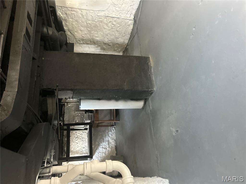 809 North Florissant Road Ferguson, MO 63135 - Photo 18 of 22