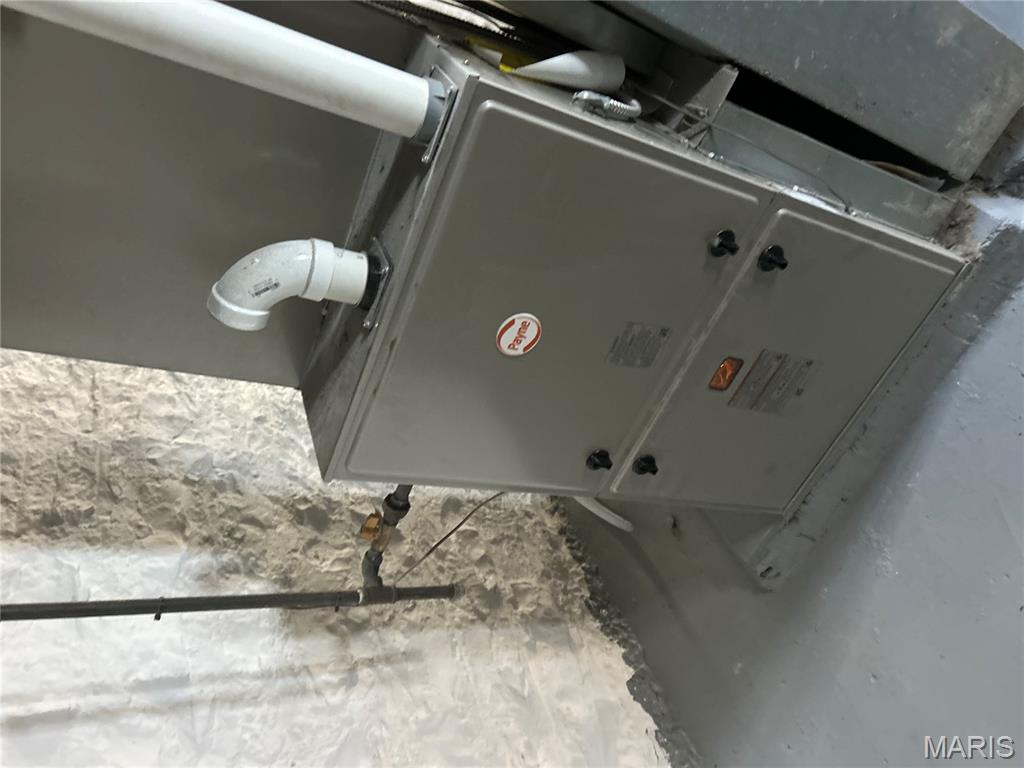 809 North Florissant Road Ferguson, MO 63135 - Photo 21 of 22