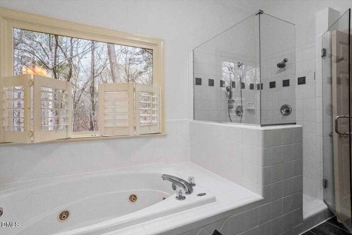 1905 Freewood Court Raleigh, NC 27606 - Photo 34 of 49 beyc69695454c8024