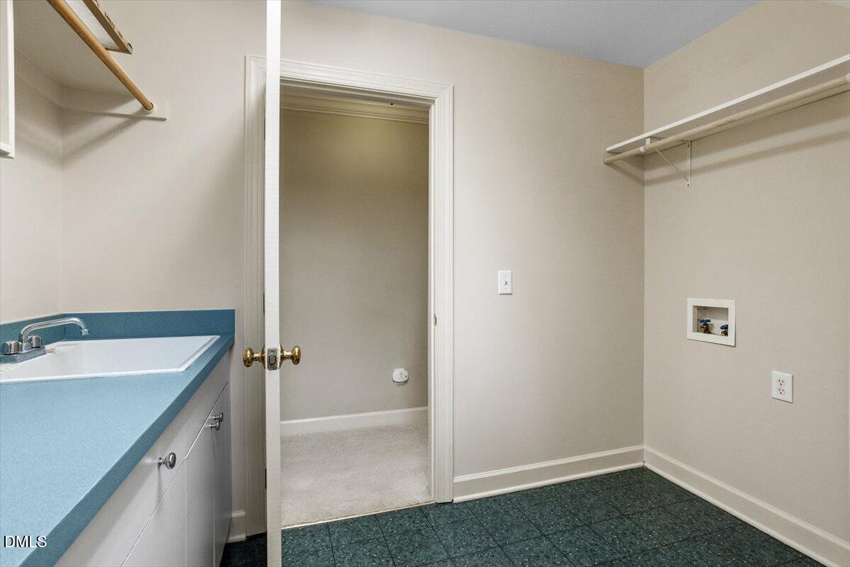 1905 Freewood Court Raleigh, NC 27606 - Photo 37 of 49 beyc6969546718442