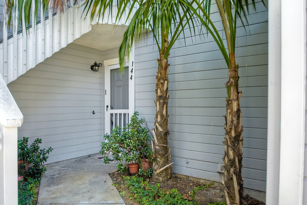 144 Mangano Circle Encinitas, CA 92024 - Photo 2 of 25 Gallery Image 2