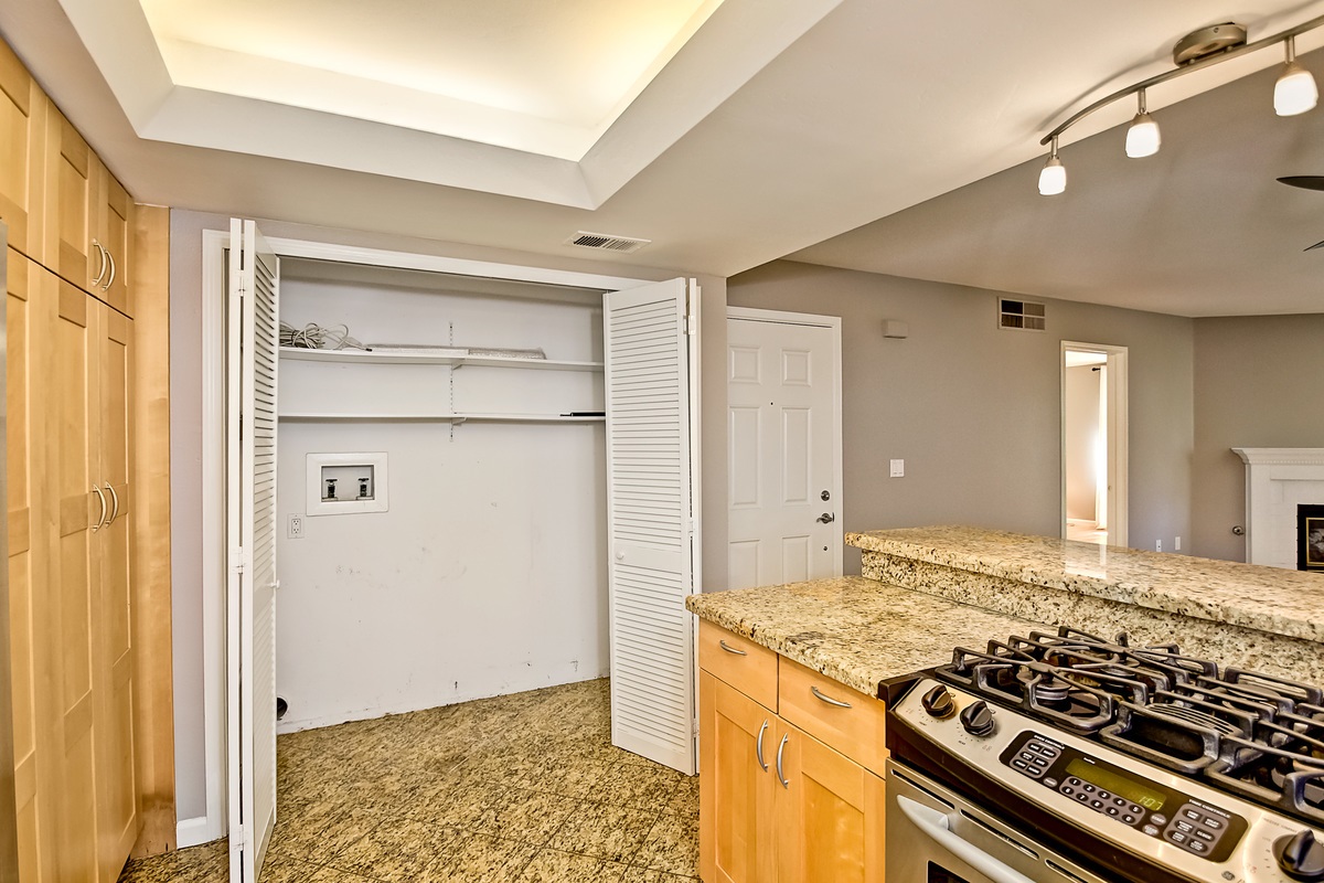 144 Mangano Circle Encinitas, CA 92024 - Photo 16 of 25 Gallery Image 16