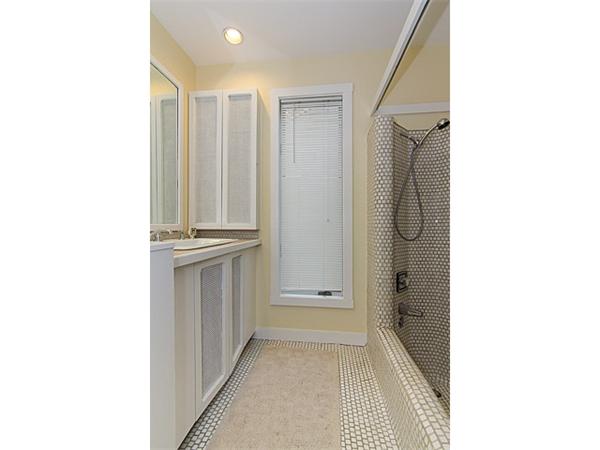 19-21 Ricker Terrace Newton, MA 02458 - Photo 12 of 28 Gallery Image 12