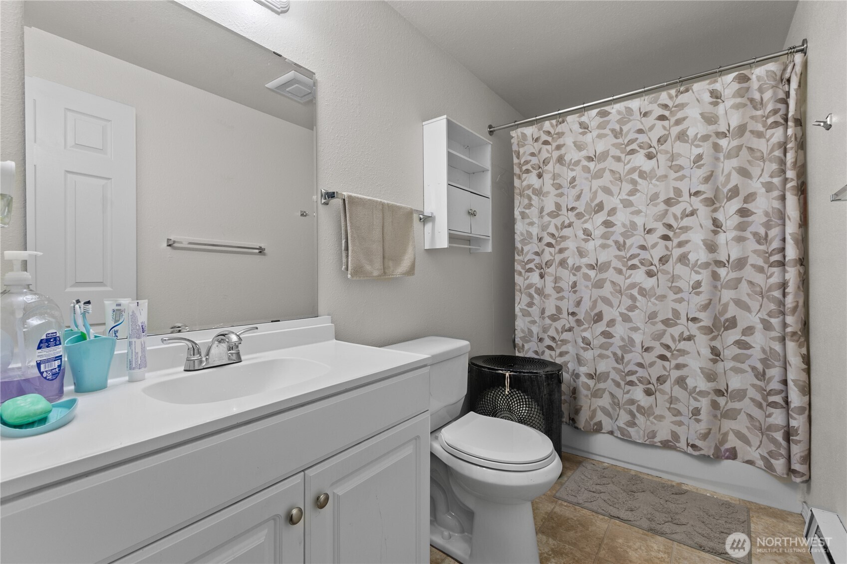 22731 Prairie Road Sedro-Woolley, WA 98284 - Photo 20 of 37 a bathroom with a sink toilet and shower