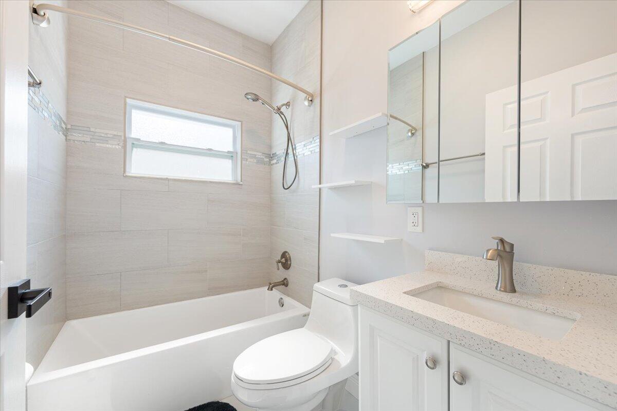 406 Southwest Ridgecrest Drive Port St. Lucie, FL 34953 - Photo 21 of 40 23-23