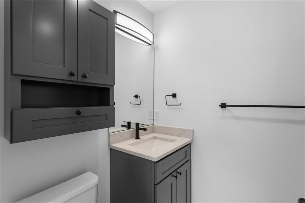 3211 Dobson Street Pittsburgh, PA 15219 - Photo 36 of 50