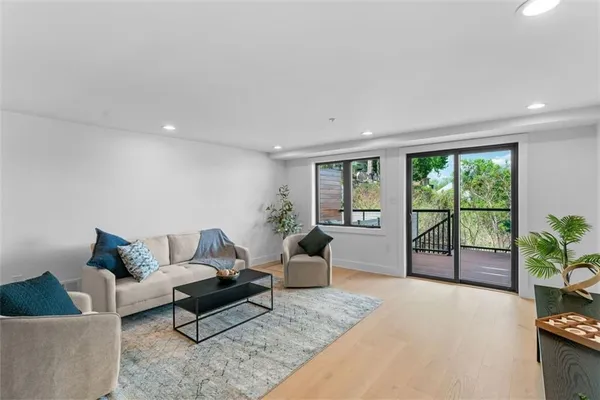 $850,000 | 3211 Dobson Street, Pittsburgh, PA 15219