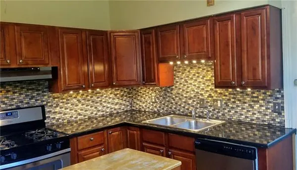 $2,490 | 1118 Foucher Street, New Orleans, LA 70115