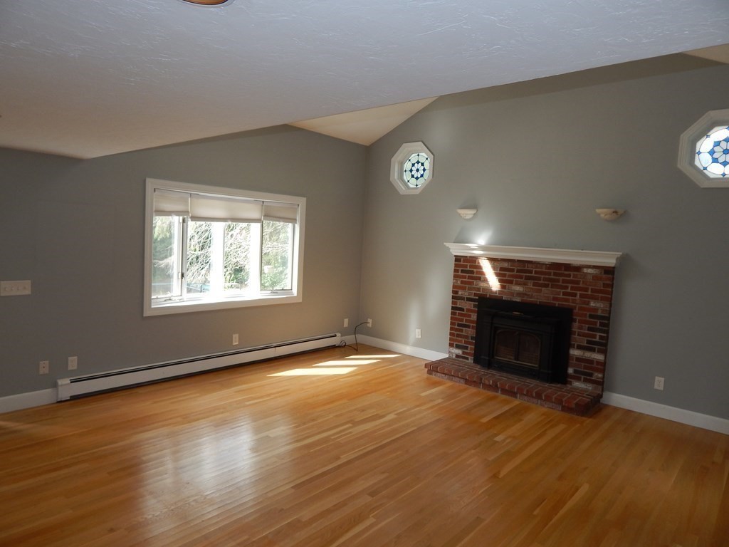 52 Streeter Road Paxton, MA 01612 - Photo 8 of 29 Gallery Image 8