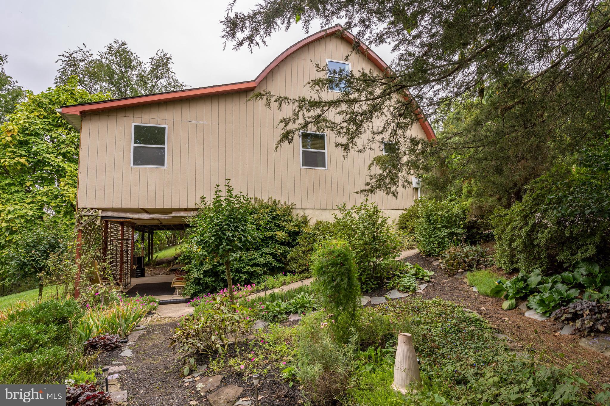 1422 Amosite Road Bainbridge, PA 17502 - Photo 26 of 81 Gallery Image 26