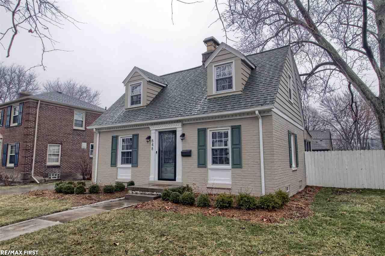 848 Cadieux Road Grosse Pointe, MI 48230 - Photo 2 of 34 31374891-1.JPG