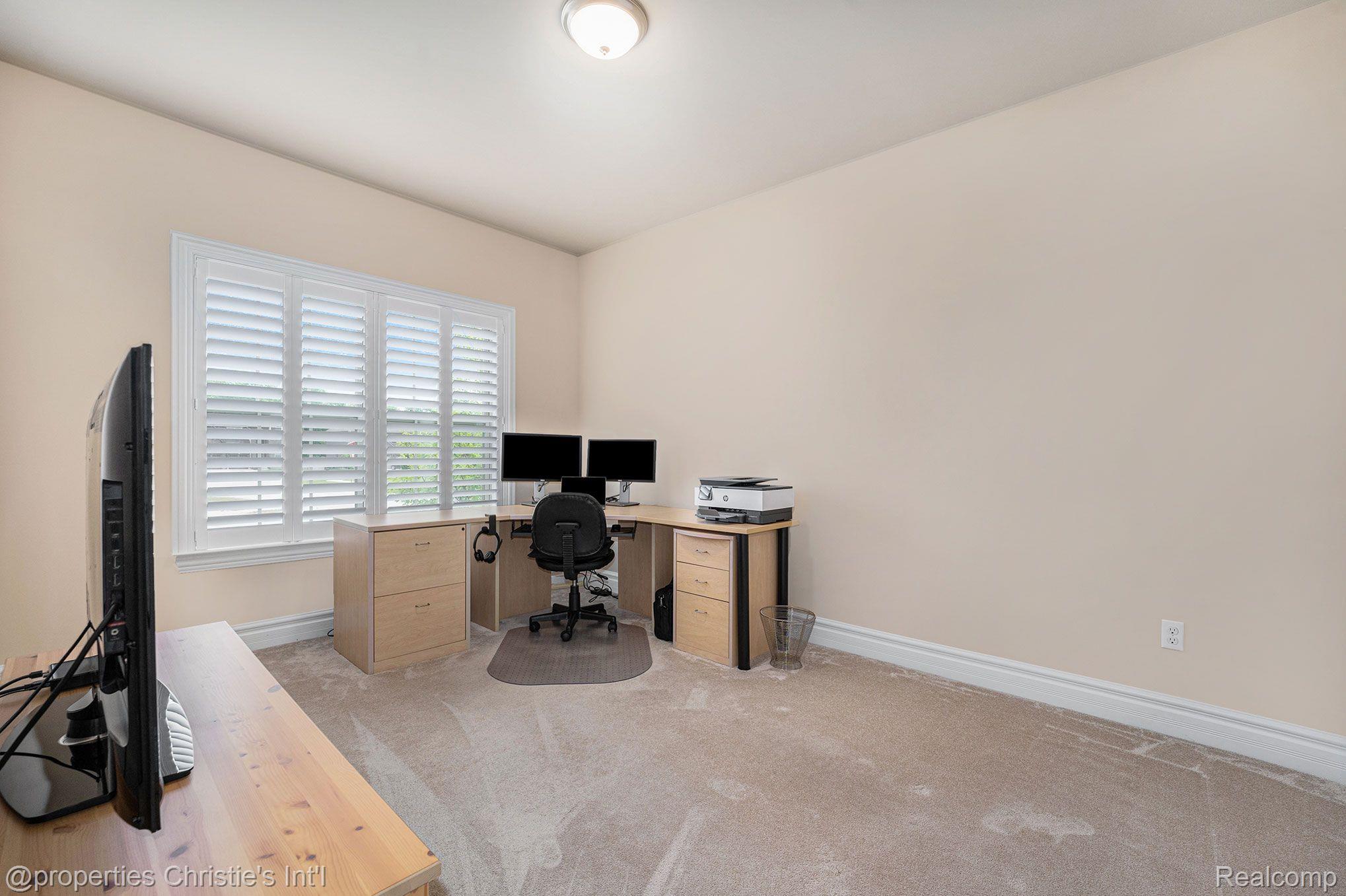 3726 McComb Drive Rochester, MI 48307 - Photo 18 of 23 Gallery Image 18