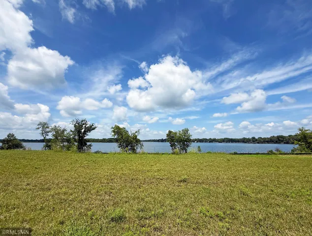 $459,900 | 7560 Lake John Drive, Annandale, MN 55302