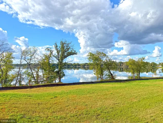 $459,900 | 7560 Lake John Drive, Annandale, MN 55302