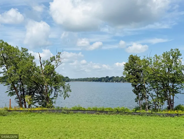 $459,900 | 7560 Lake John Drive, Annandale, MN 55302