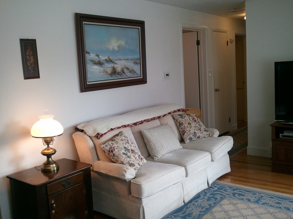 17 Millbrook Road Beverly, MA 01915 - Photo 3 of 12