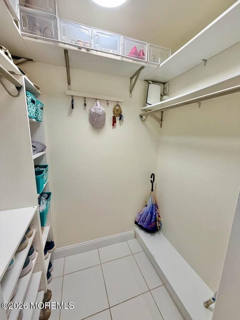 4 Dorset Way Edison, NJ 08820 - Photo 6 of 41 Coat Closet